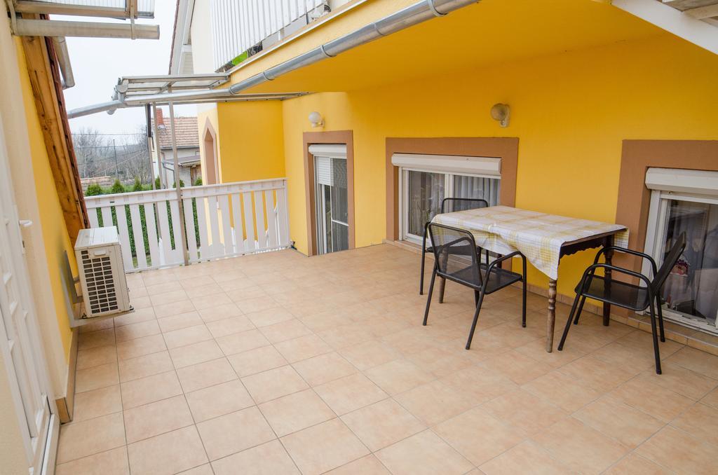 Kaman Vendeghaz Apartment Alsopahok Ngoại thất bức ảnh