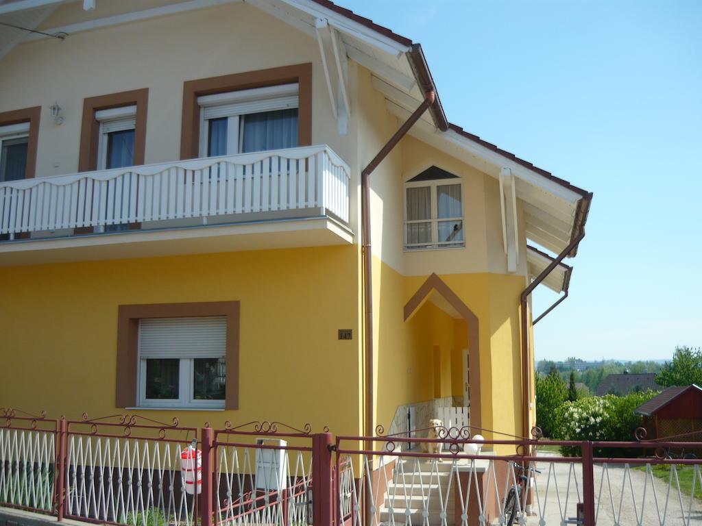 Kaman Vendeghaz Apartment Alsopahok Ngoại thất bức ảnh